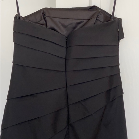 Women’s Strapless Formal Dress - Picture 5 of 5